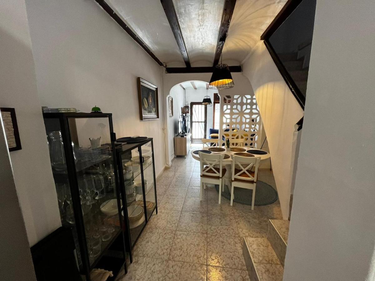 Holiday House - Casa De Sylvia Кулера Екстериор снимка